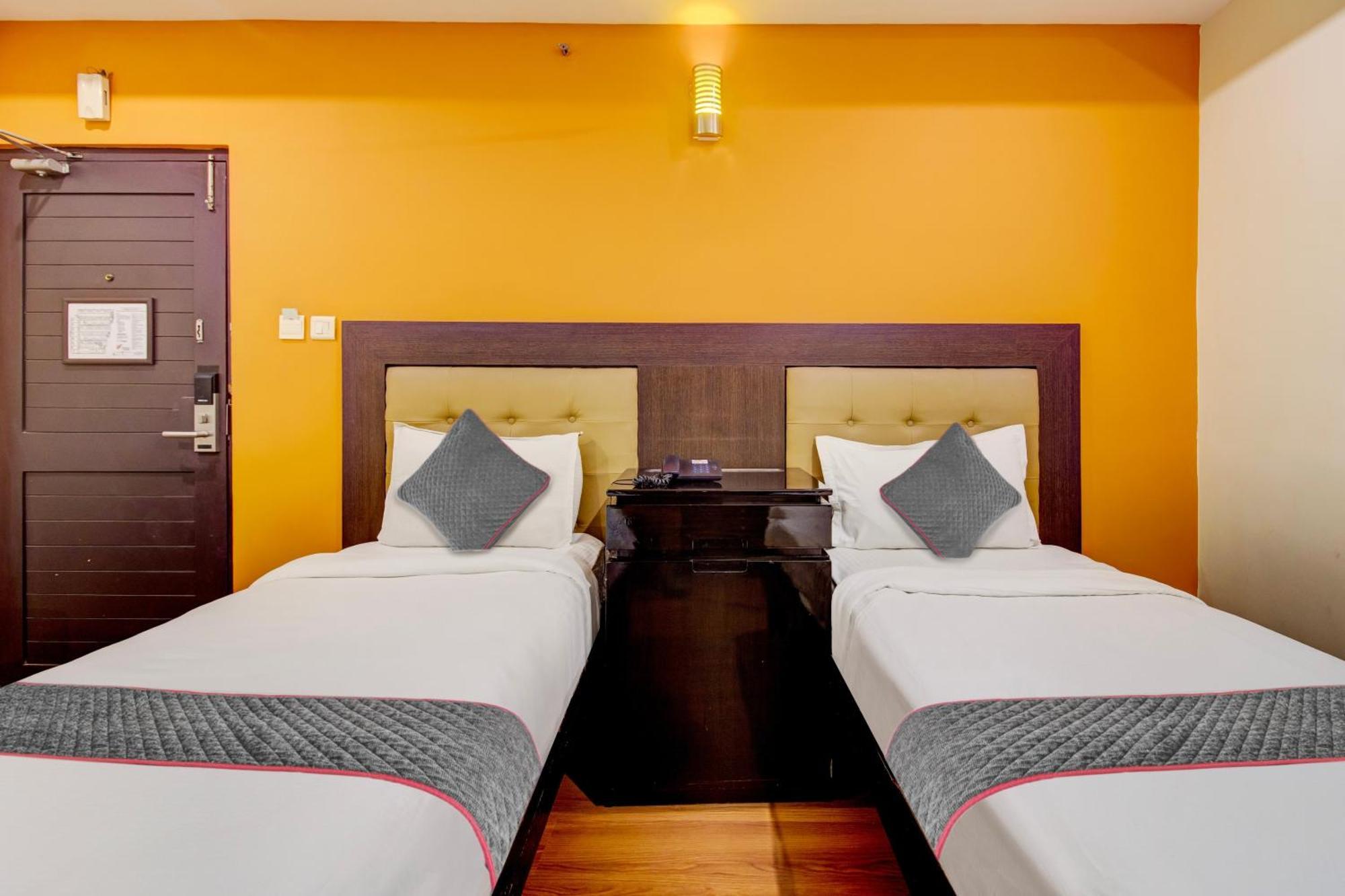 Udayee International Hotel Тирупати Екстериор снимка
