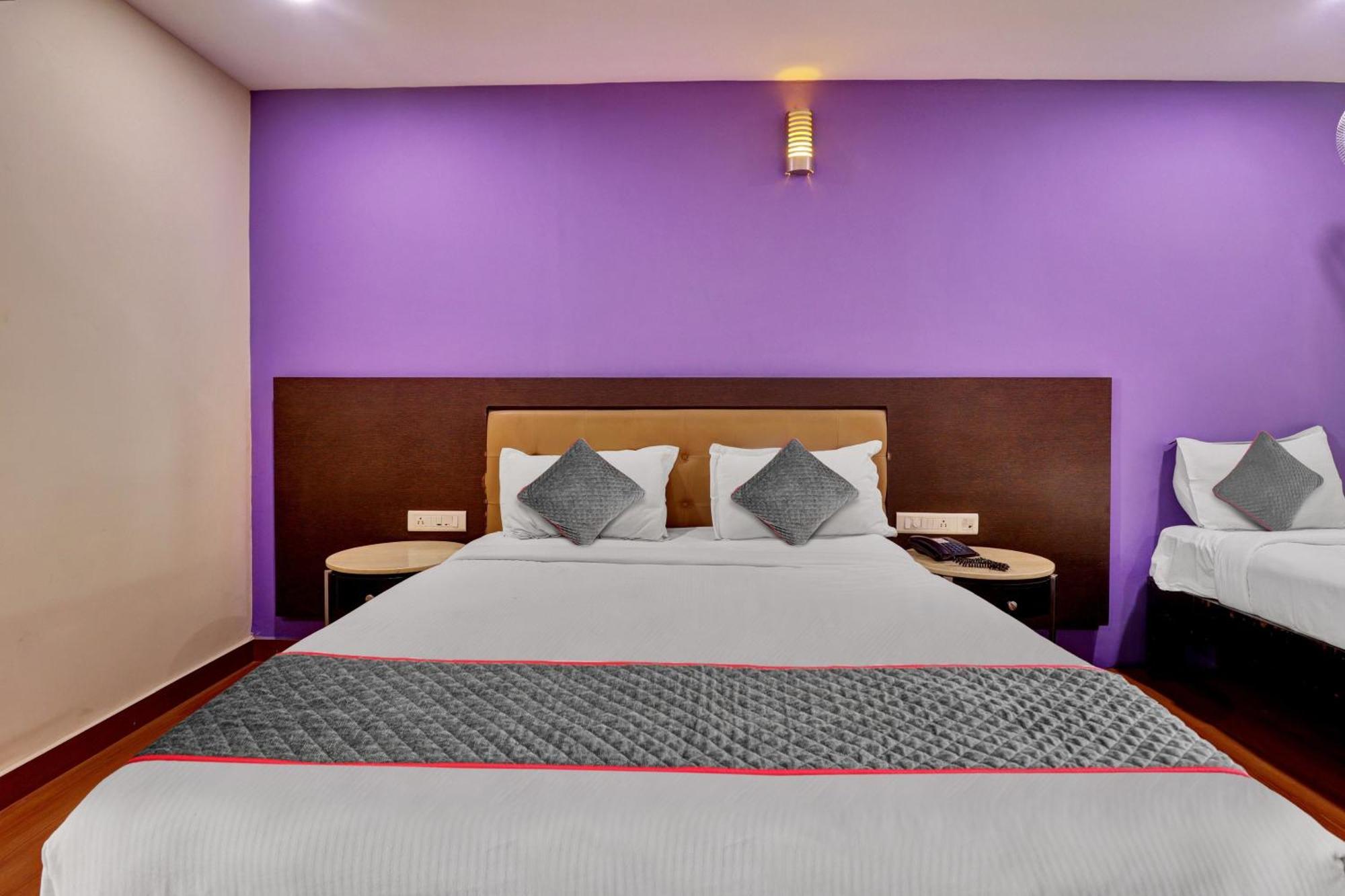 Udayee International Hotel Тирупати Екстериор снимка