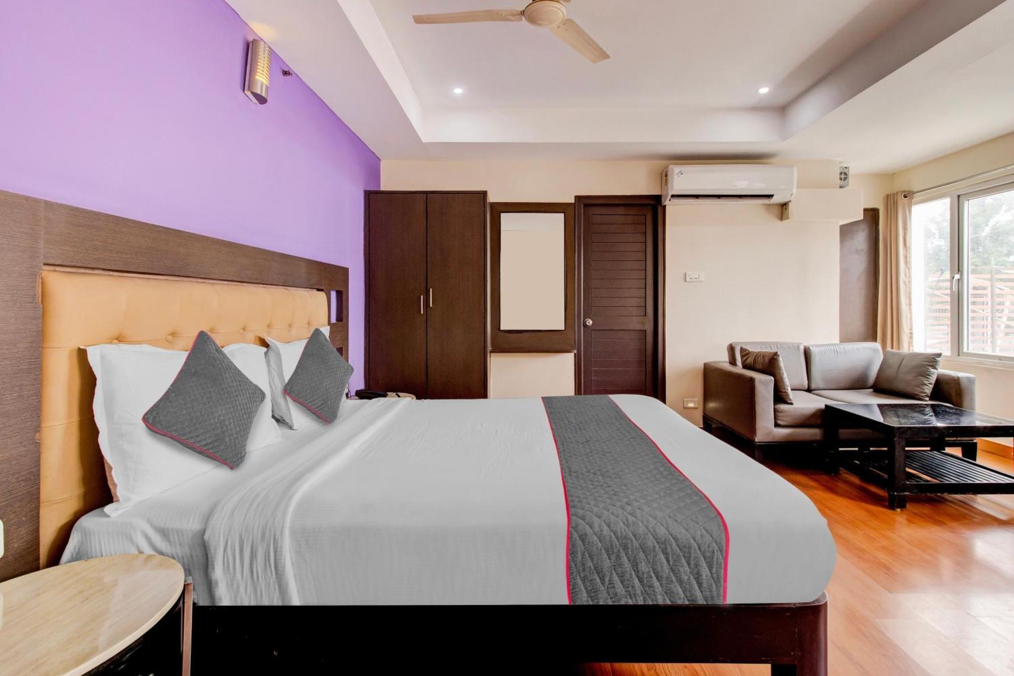 Udayee International Hotel Тирупати Екстериор снимка