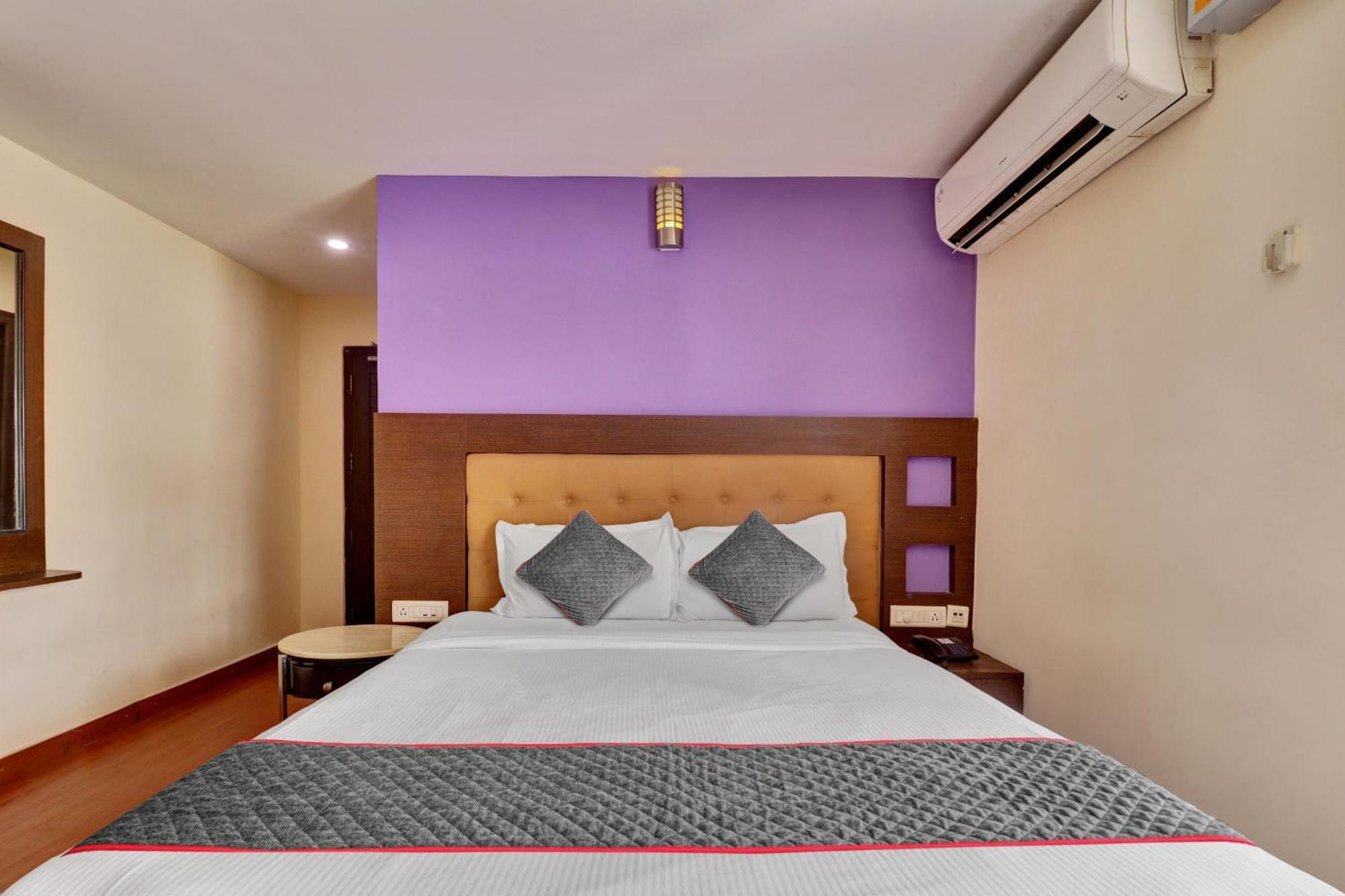 Udayee International Hotel Тирупати Екстериор снимка