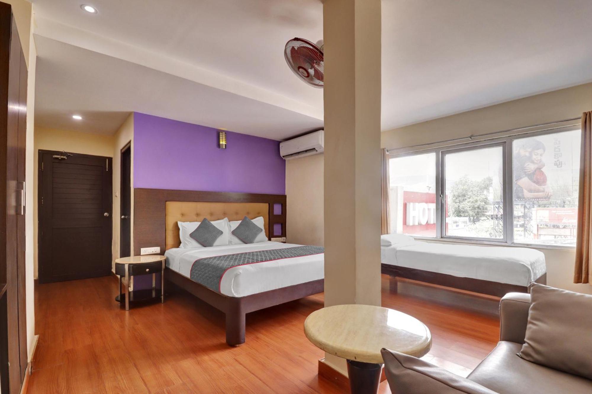 Udayee International Hotel Тирупати Екстериор снимка