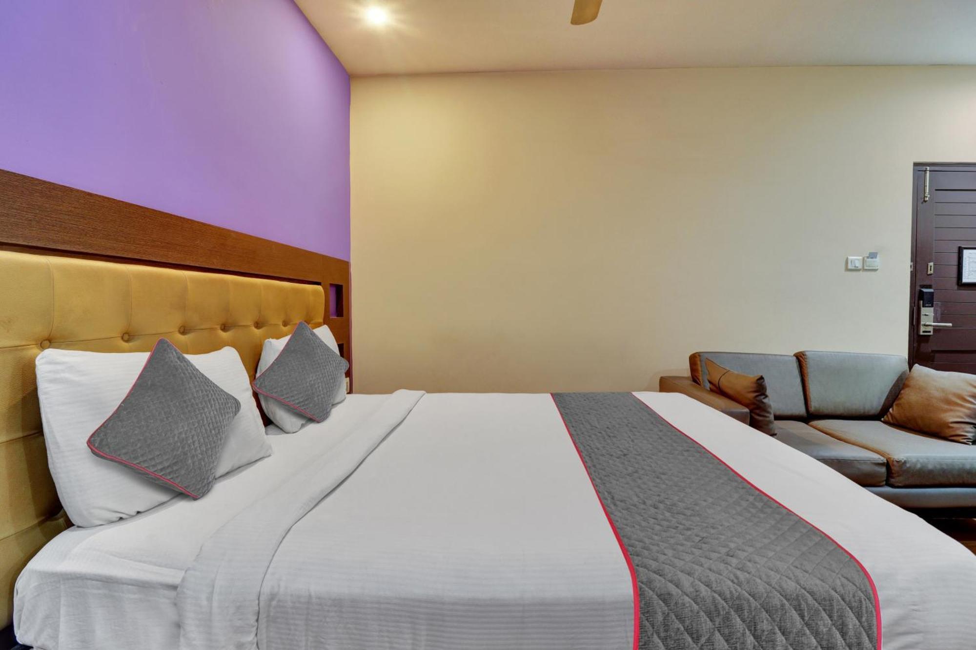 Udayee International Hotel Тирупати Екстериор снимка