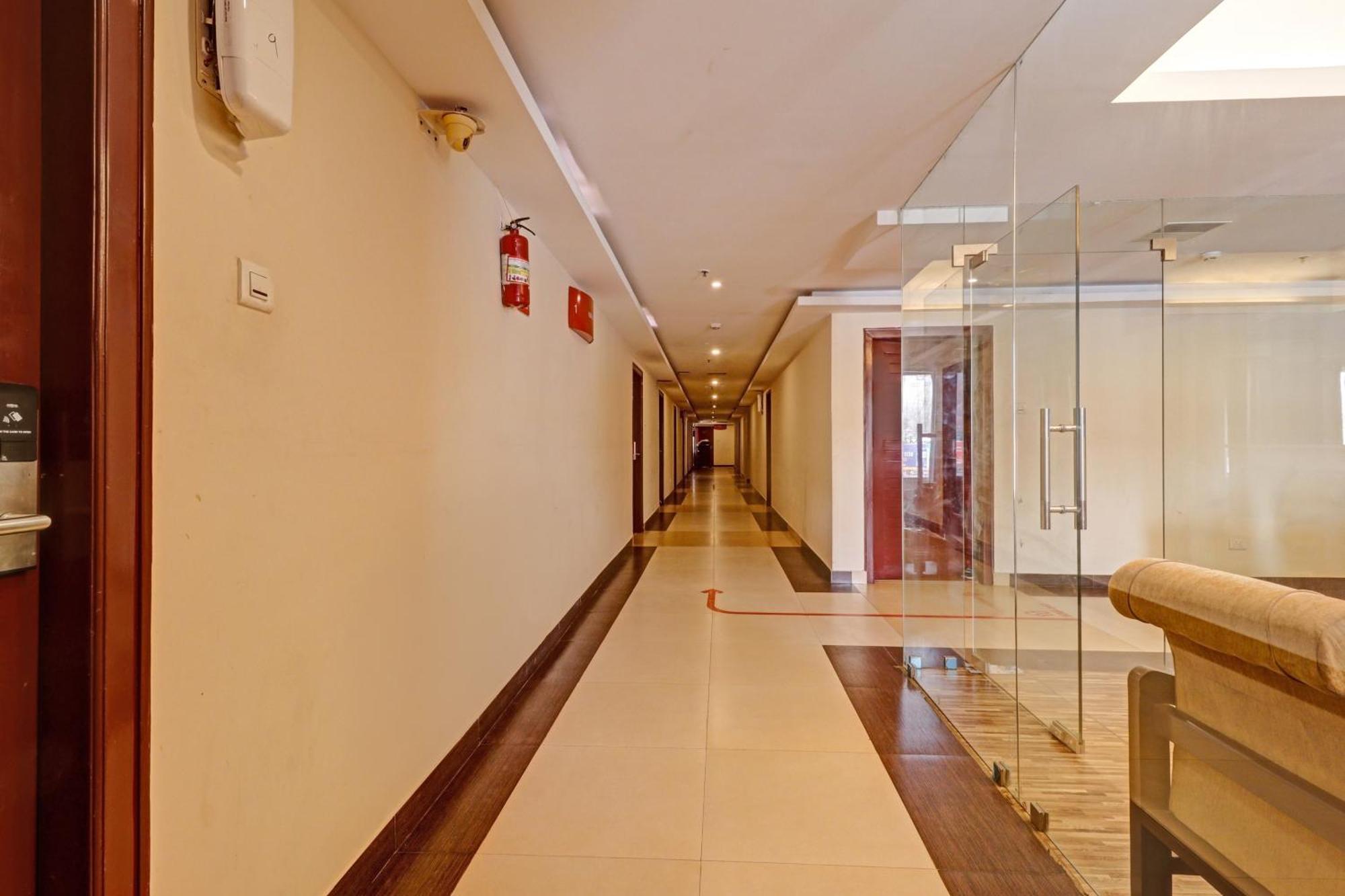 Udayee International Hotel Тирупати Екстериор снимка