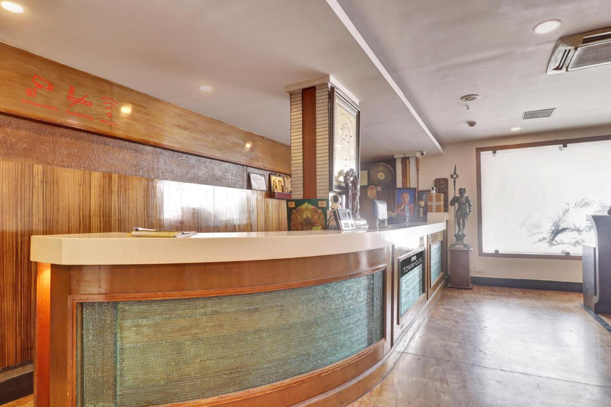 Udayee International Hotel Тирупати Екстериор снимка