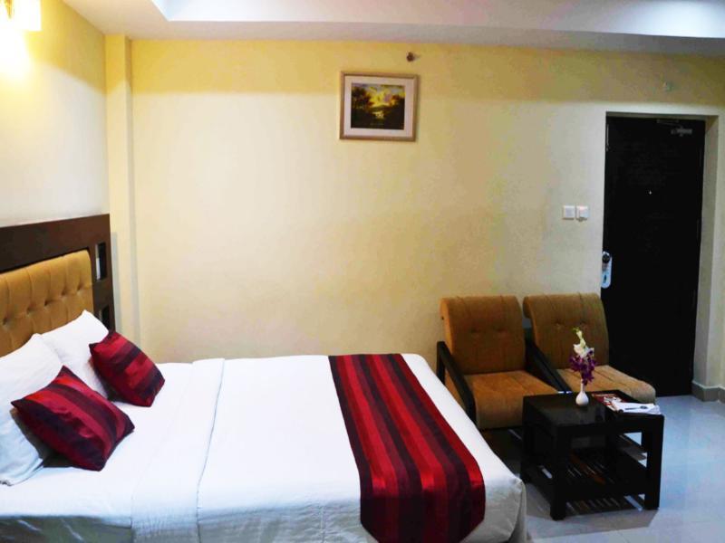 Udayee International Hotel Тирупати Екстериор снимка